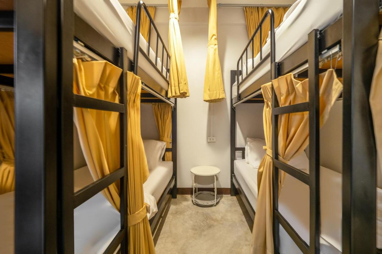 Oyo 969 Lida 1946 Hostel Bangkok Exteriör bild