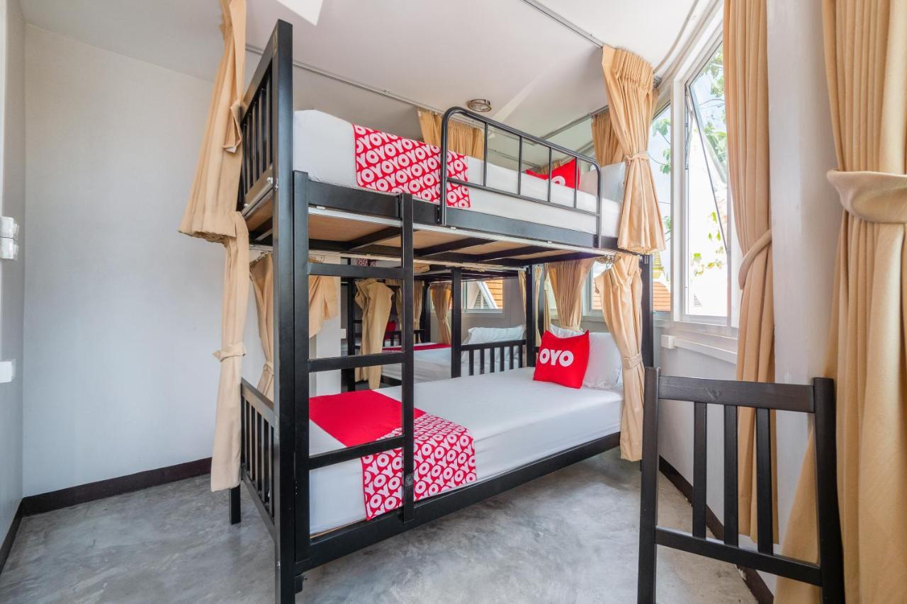 Oyo 969 Lida 1946 Hostel Bangkok Exteriör bild
